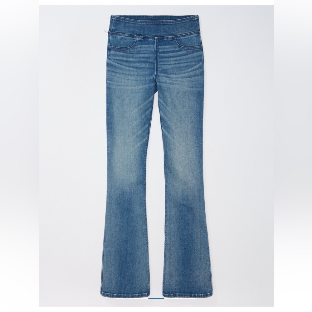 American Eagle Blue boot leg/slight flare Jeans